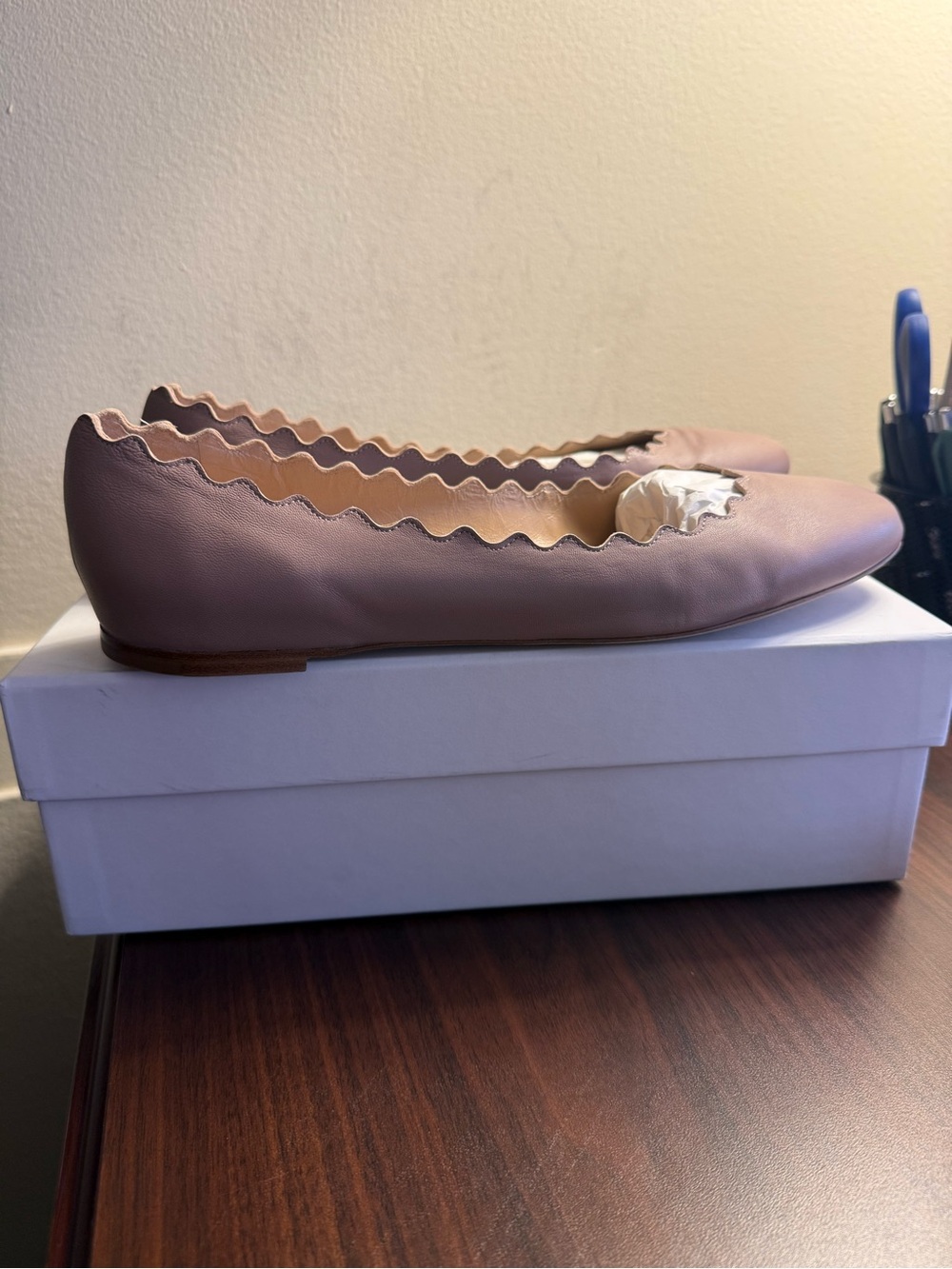Chloe Scalloped Flats in nude size 42 (US11) - Picture 5 of 7